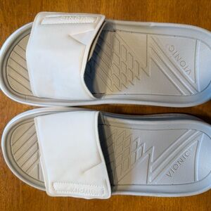 Vionic Cream Slide Sandals